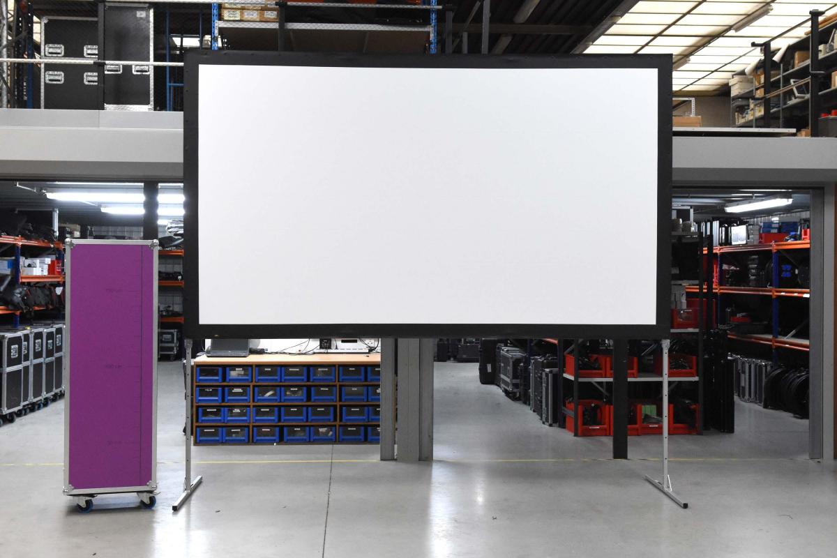 Interface du casino Stake5 montrant une sélection de jeux de machines à sous et de live casino